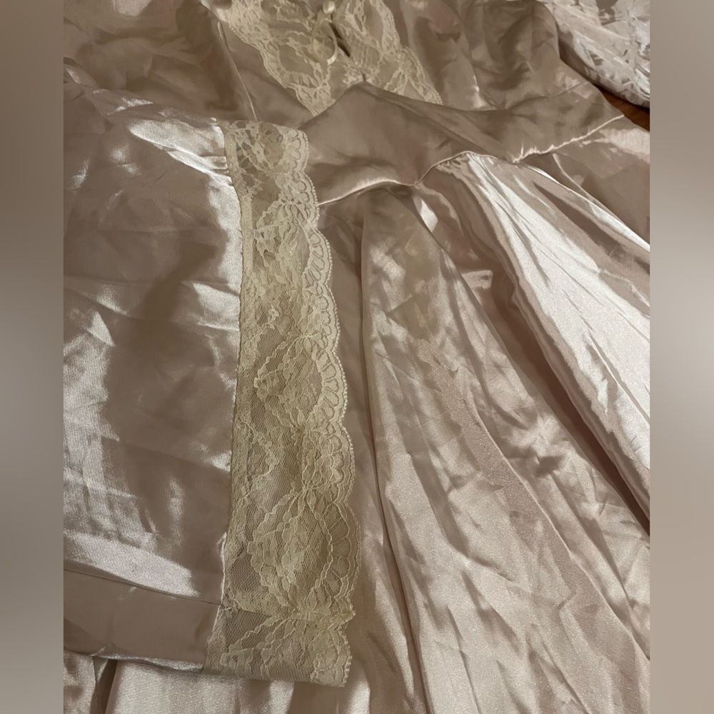 SOLD Cider 3X Shimmering Satin Lace Cream V-Neck Babydoll Fairy Mini Slip Dress - Picture 7 of 10